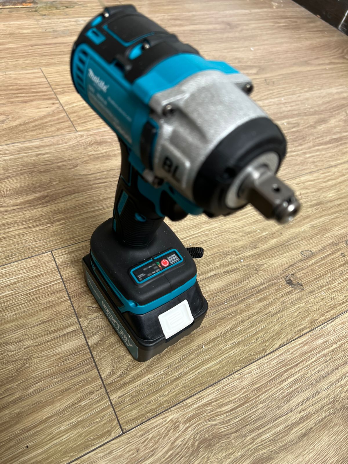 Miniatura 3 de LLAVE IMPACTO 128V CON MANDRIL MK (I)